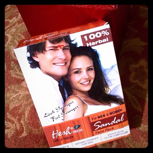 TURMERIC SANDALWOOD FACE MASK CLEANSER NEW - Picture 3 of 5